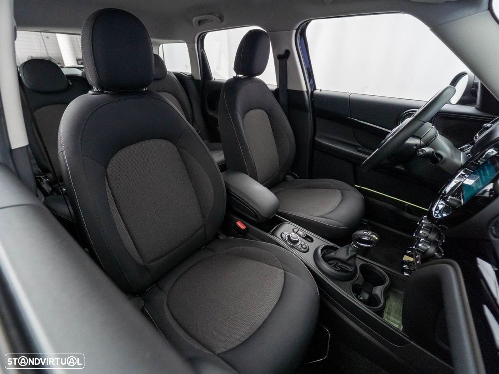 MINI Countryman Cooper SE Premium Essential Auto - 37