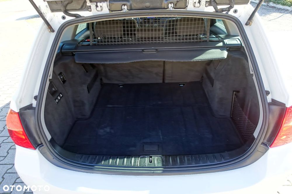 BMW Seria 3 320i Edition Sport - 18