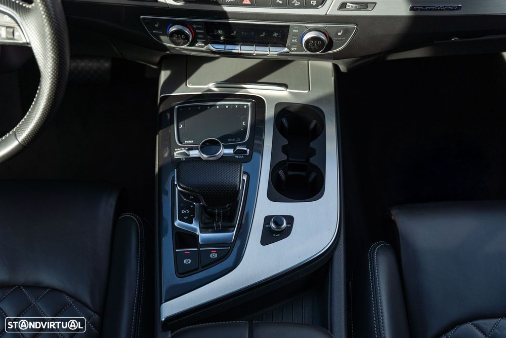 Audi Q7 3.0 TDI e-tron quattro S-line Tiptronic - 29