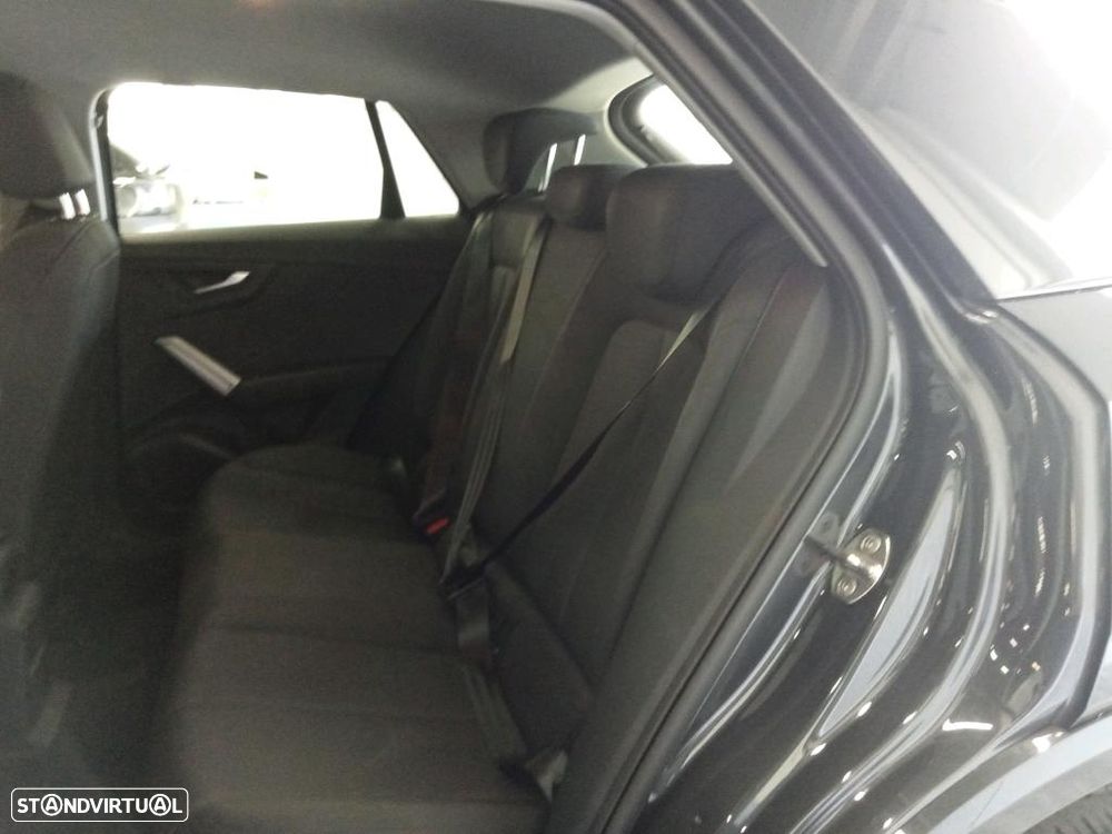 Audi Q2 35 TDI Advanced S tronic - 8