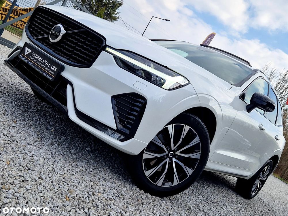 Volvo XC 60 B4 D Plus Dark - 2