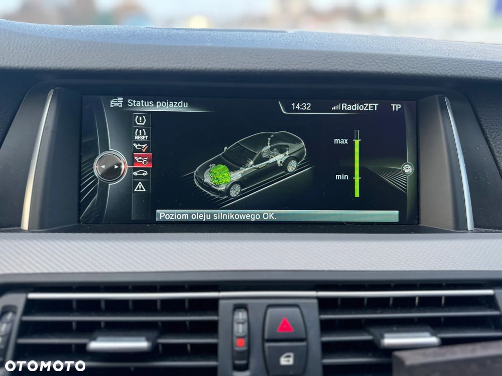 BMW Seria 5 528i xDrive - 26