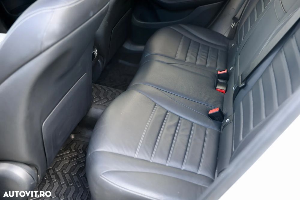 Mercedes-Benz GLC - 7