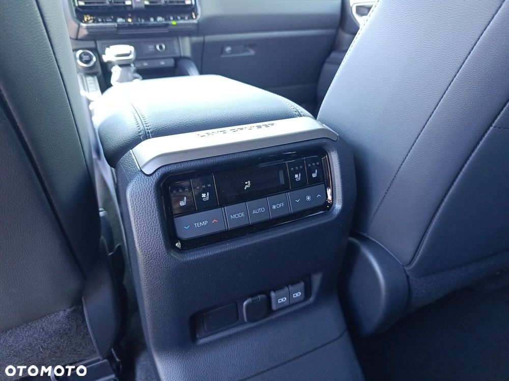 Toyota Land Cruiser LC 2.8 D-4D First Edition - 21