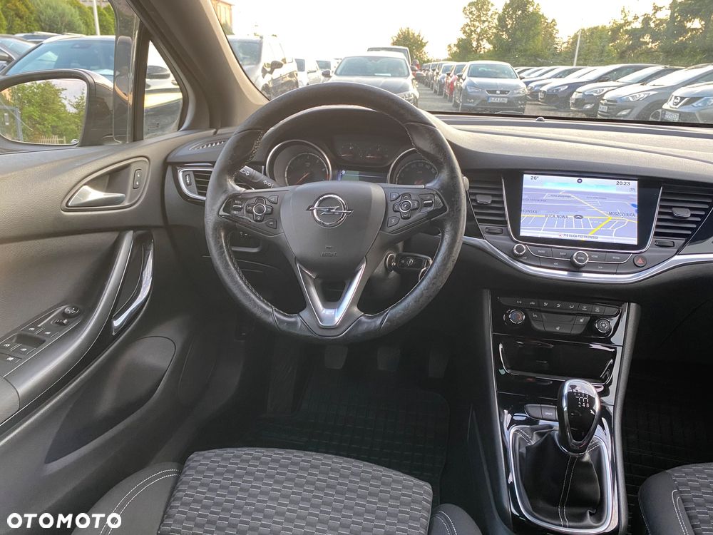Opel Astra 1.4 Turbo Dynamic - 31