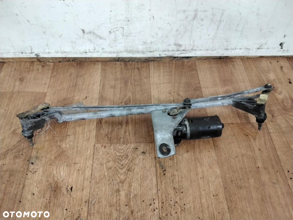 VOLVO V70 I SILNIK MECHANIZM WYCIERACZEK - 2