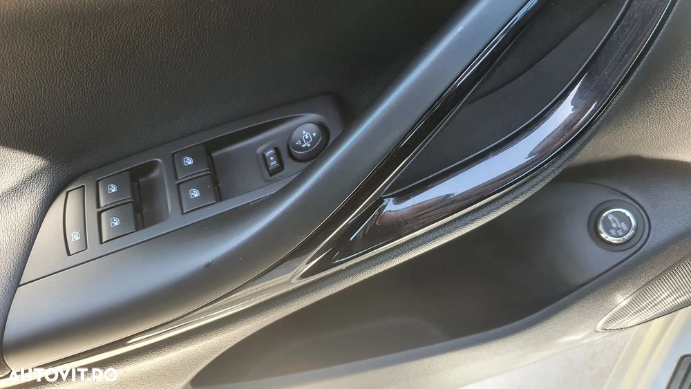 Opel Astra 1.5 Start/Stop Elegance - 4