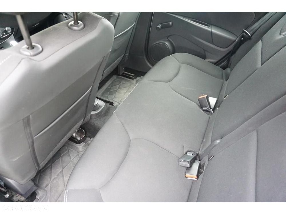 Renault Clio - 21