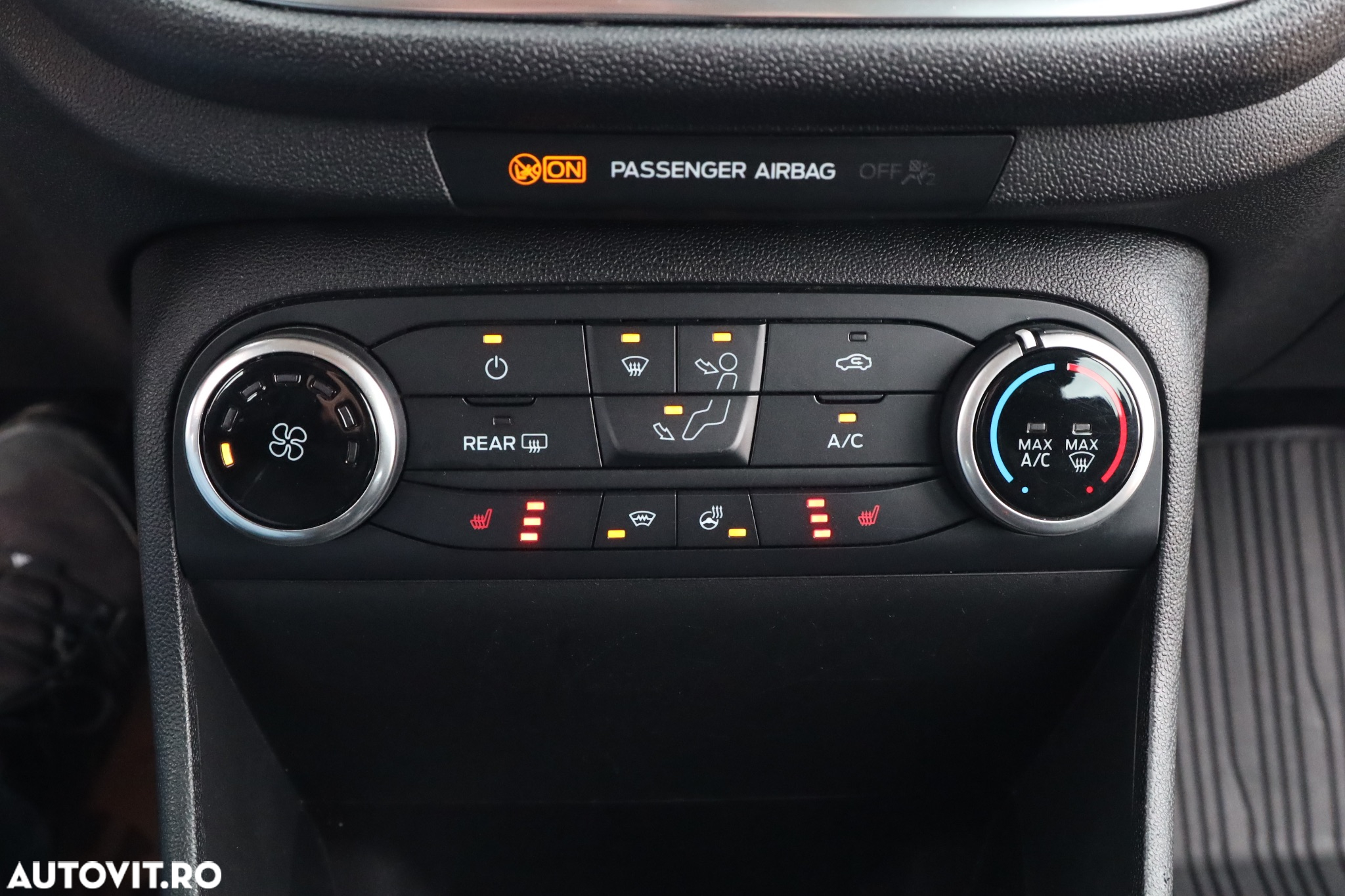 Ford Fiesta 1.0 EcoBoost Powershift Trend - 13