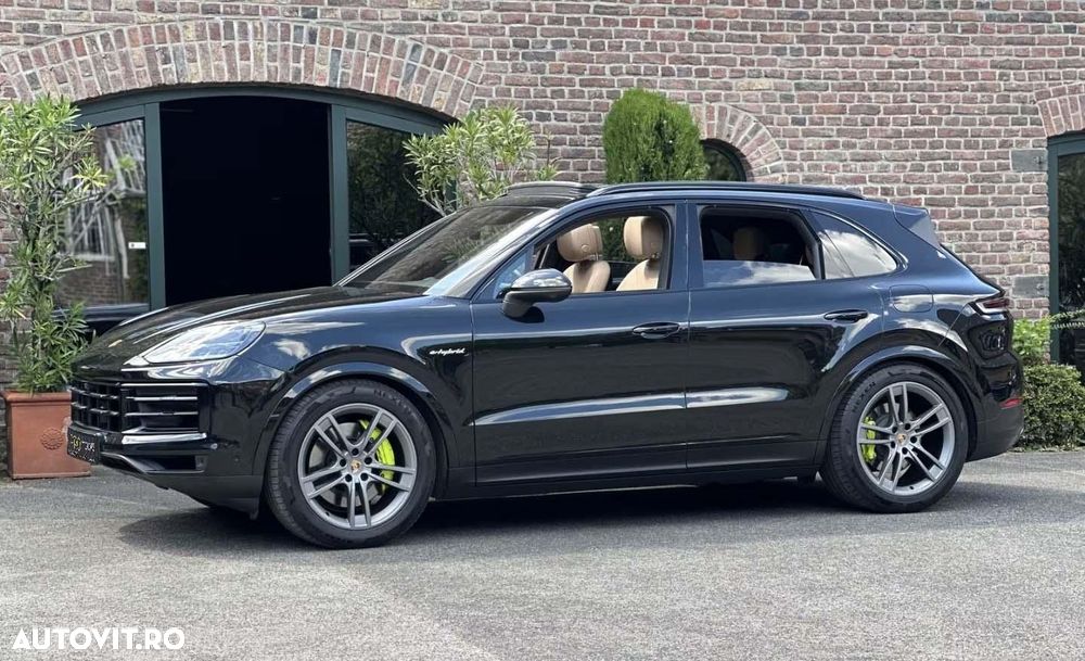 Porsche Cayenne E-Hybrid - 10