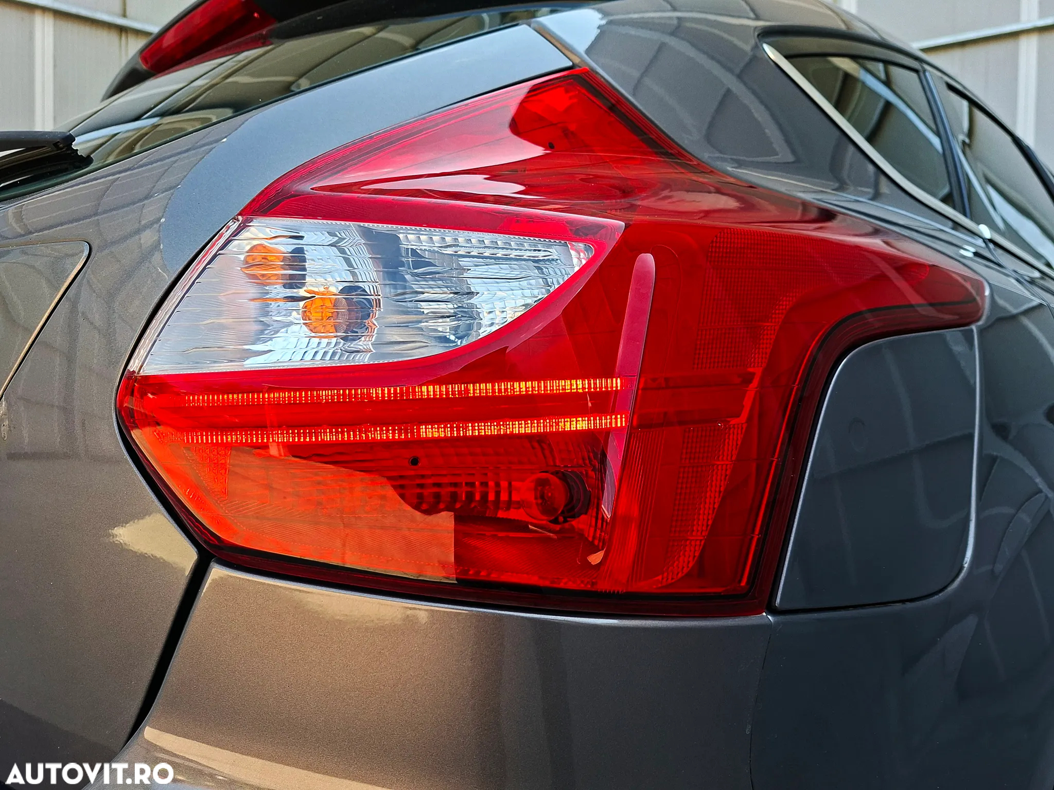 Ford Focus 1.6 TDCI DPF Titanium - 10