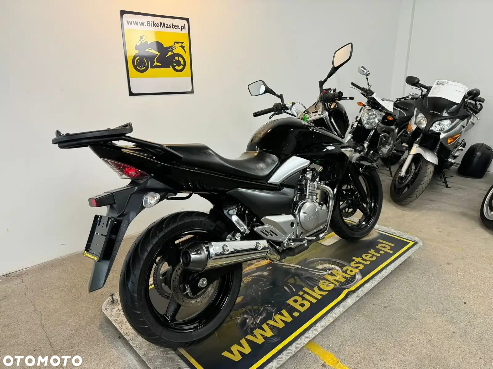 Suzuki GW 250 - 6