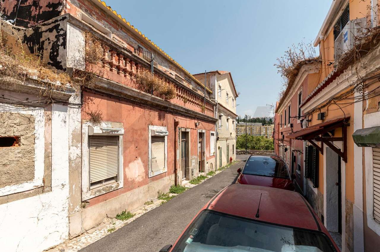 Prédio em Propriedade Total com Projeto Aprovado em Alcântara – Pronto - Grande imagem: 4/24