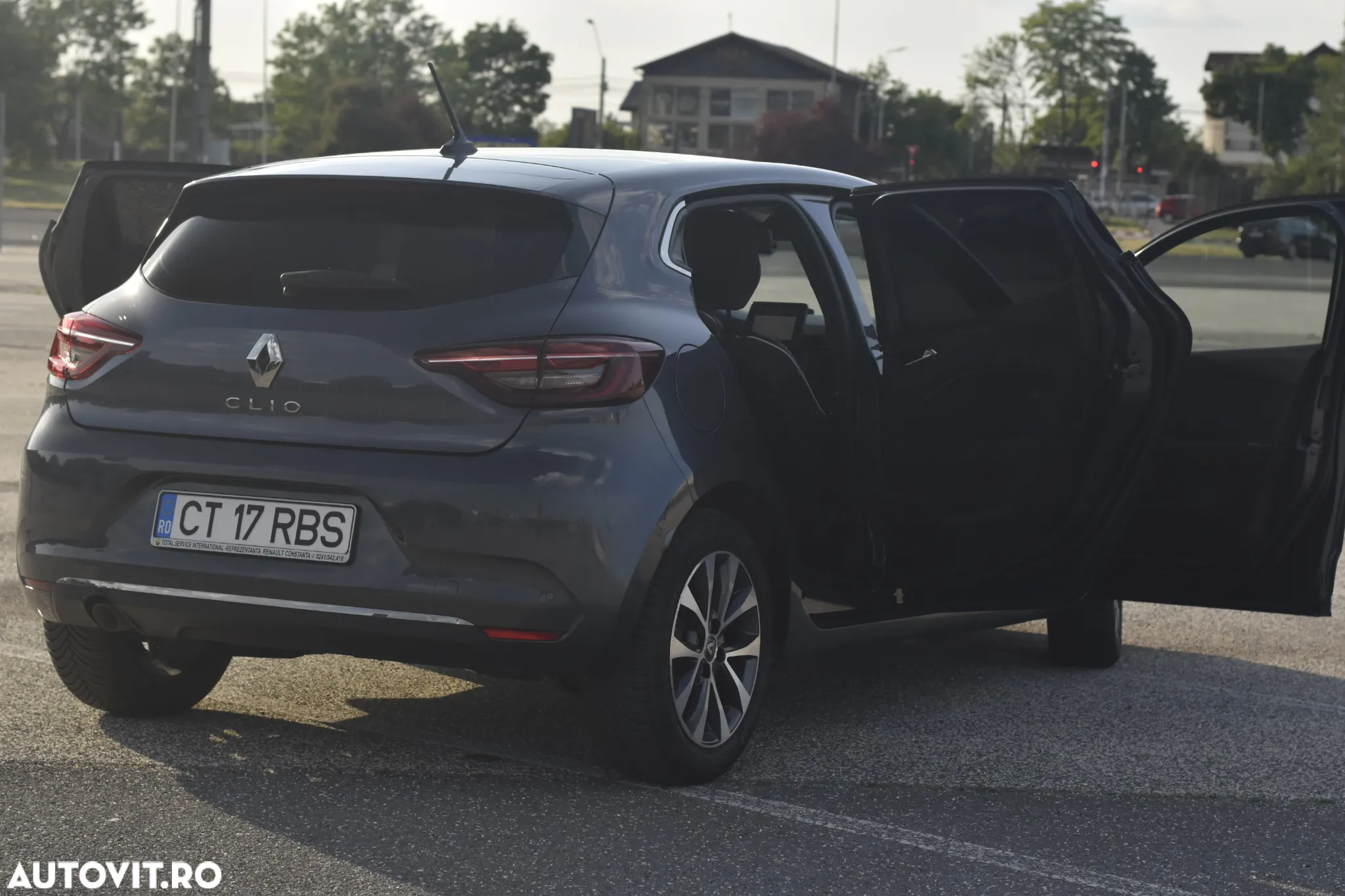 Renault Clio - 11