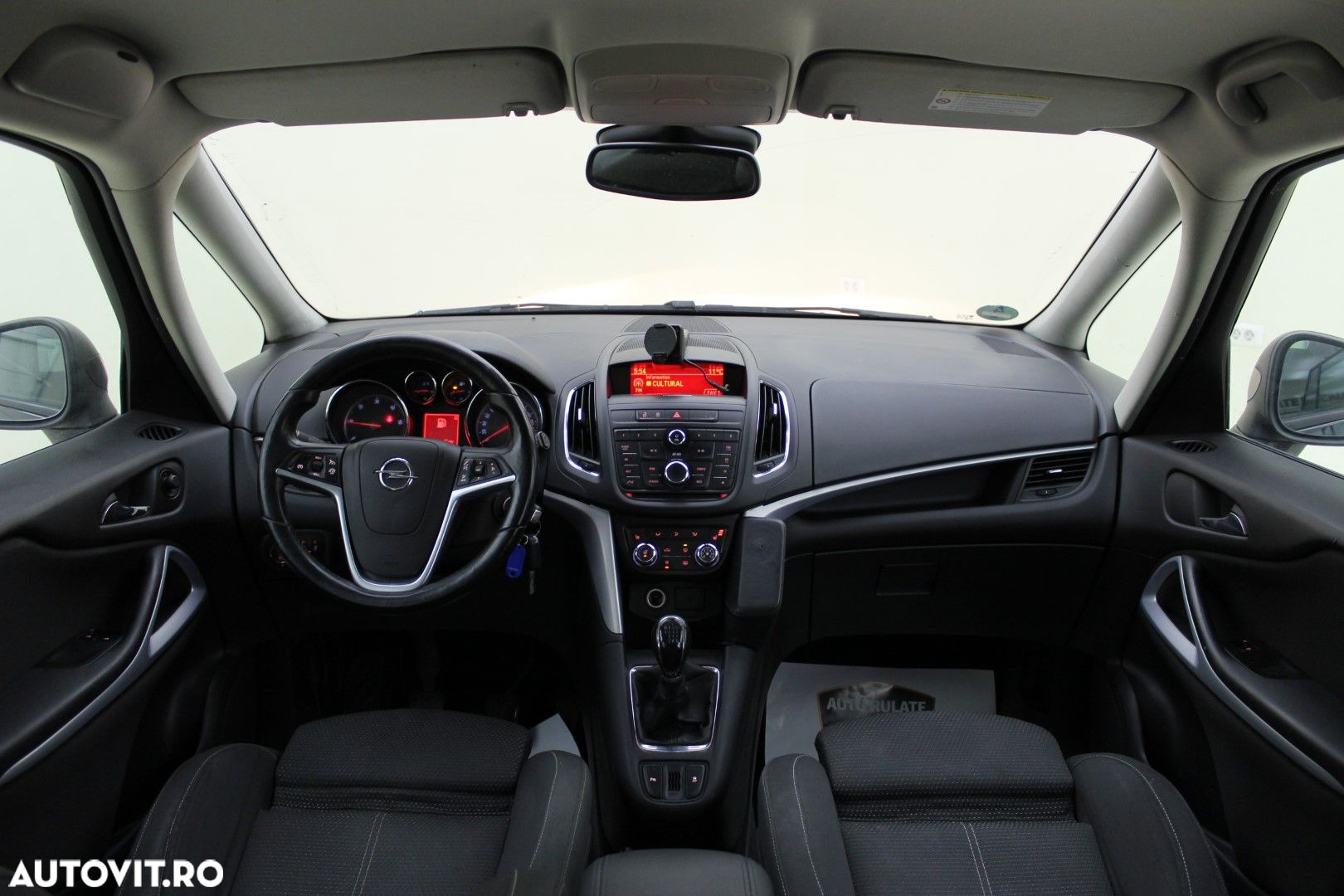 Opel Zafira - 8