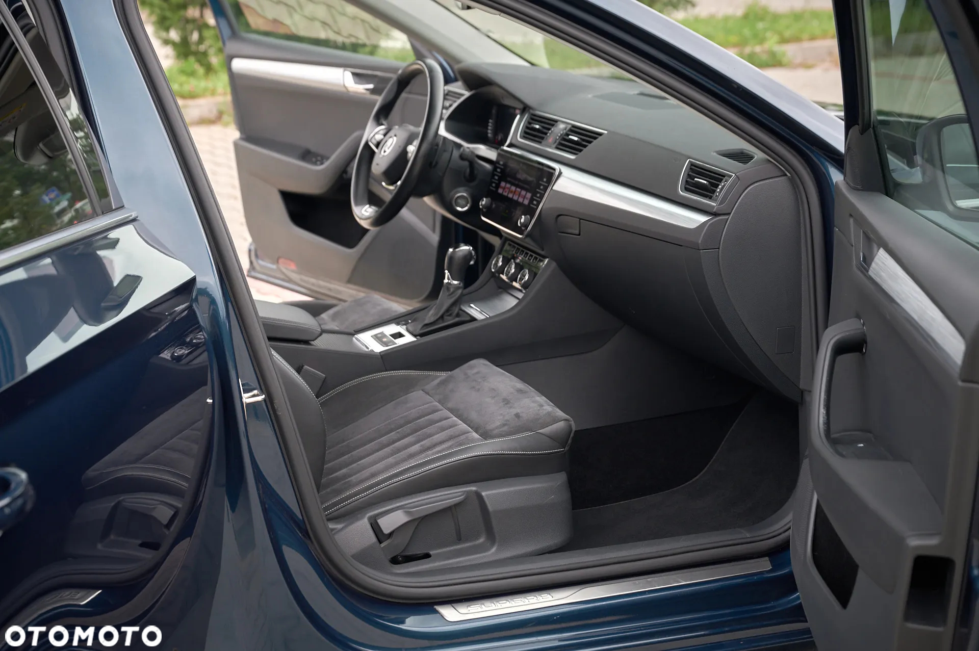 Skoda Superb 1.5 TSI DSG Style - 25