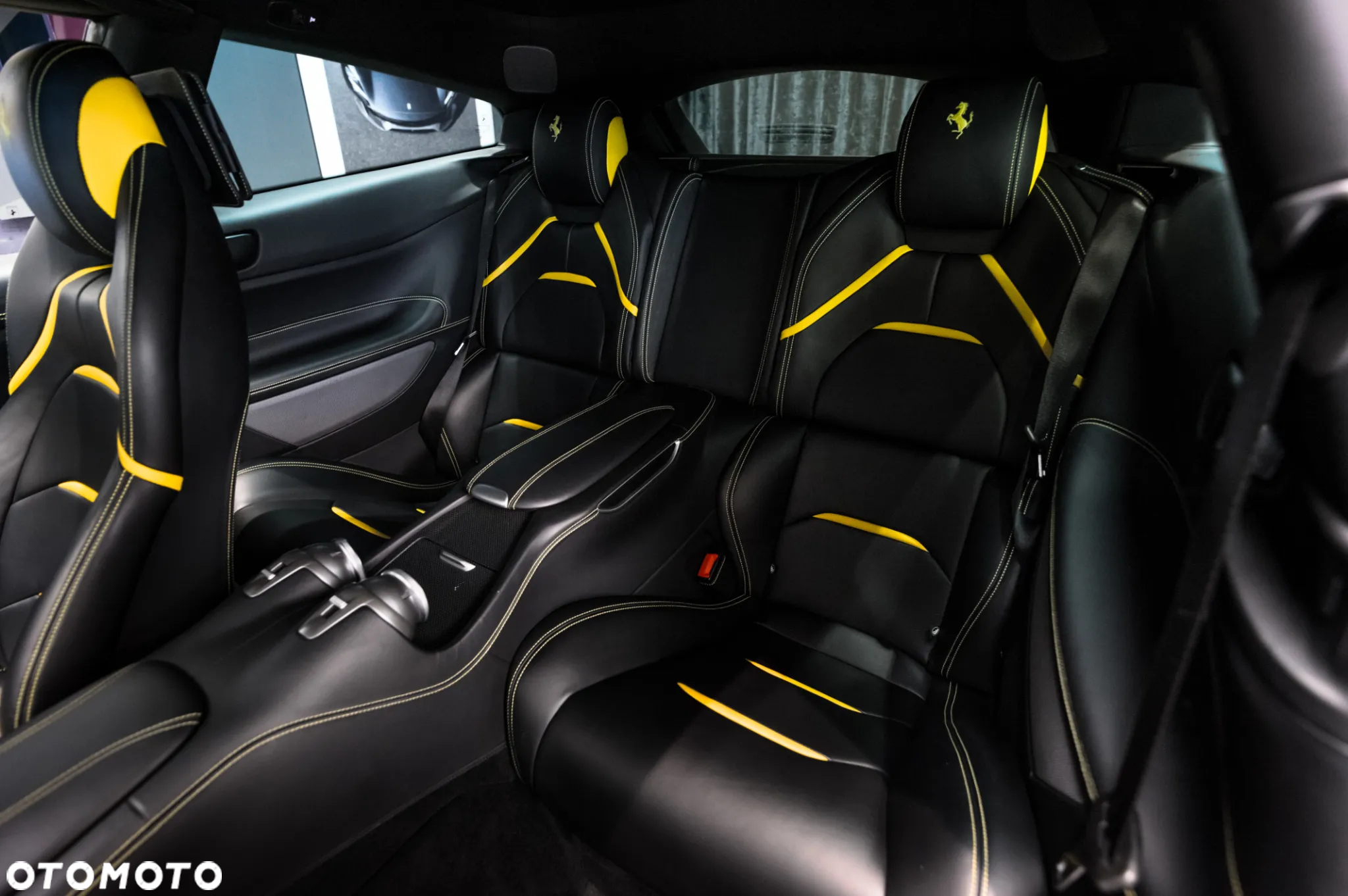 Ferrari GTC4Lusso - 17