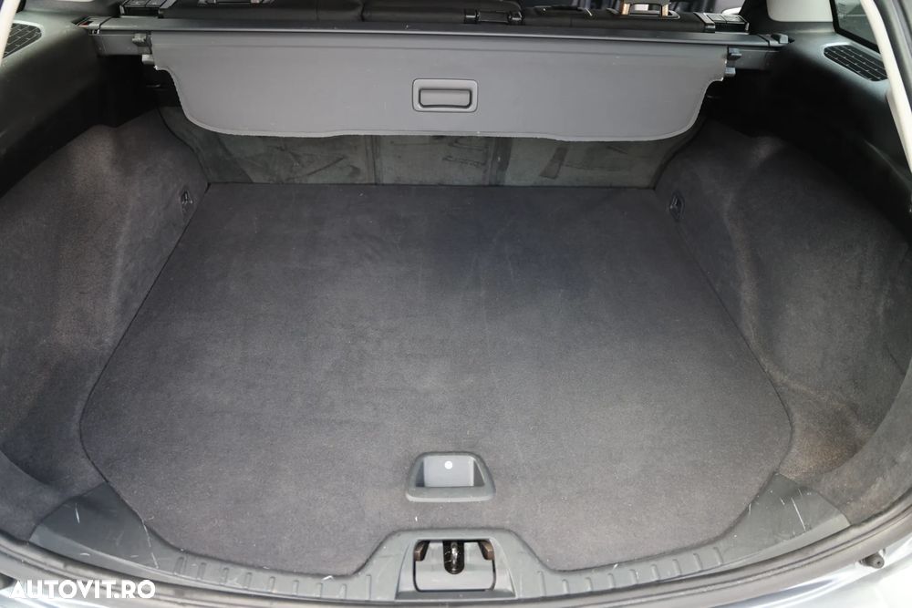 Volvo V60 D2 DRIVe Kinetic - 29