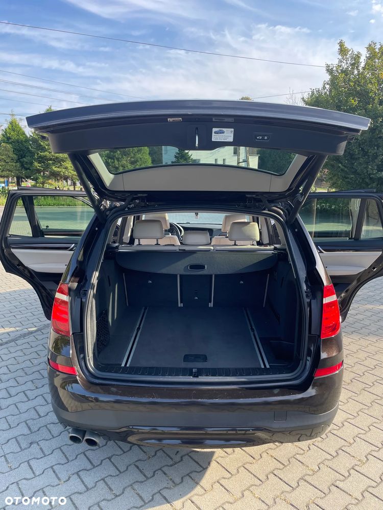 BMW X3 xDrive28i xLine - 11