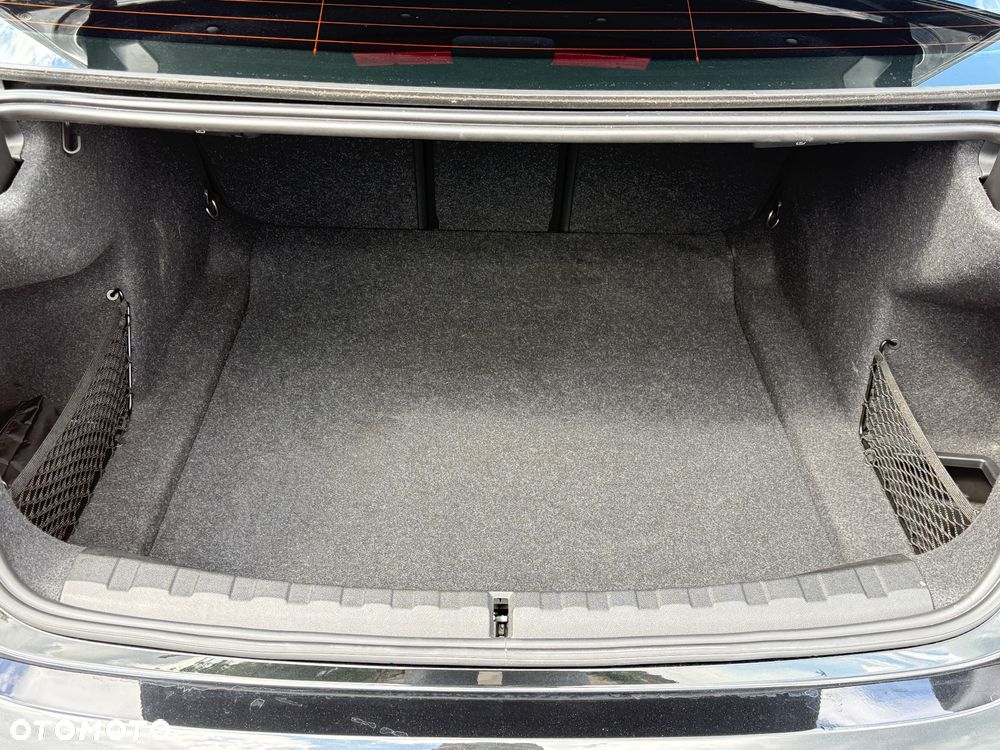 BMW Seria 3 320d xDrive M Sport Shadow sport - 26