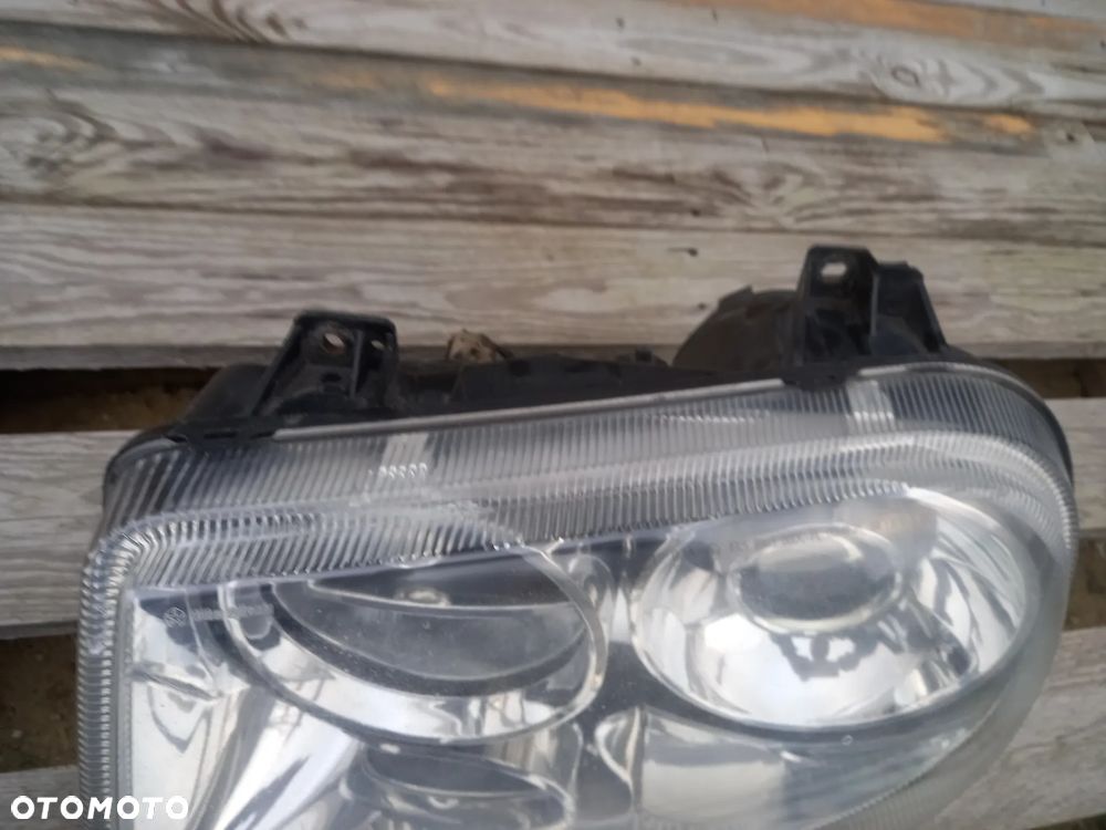 CHRYSLER 300C LAMPA PRZEDNIA PRAWA LEWA XENON - 9