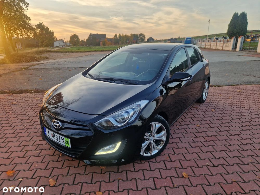 Hyundai i30 1.4 Intro Edition - 4