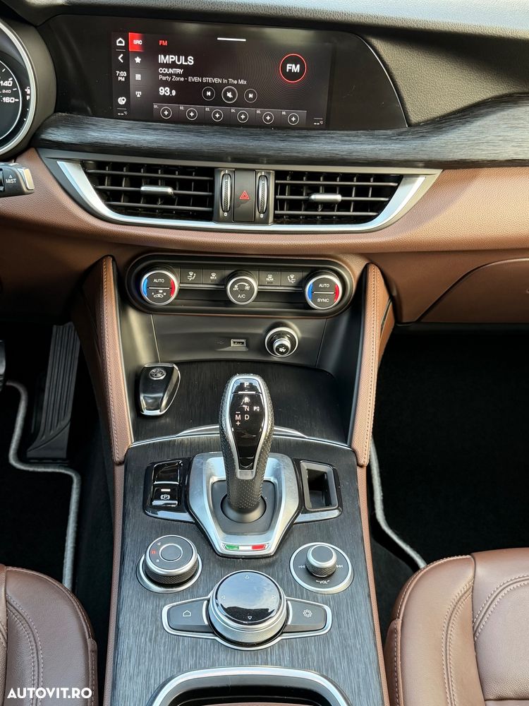 Alfa Romeo Stelvio - 9