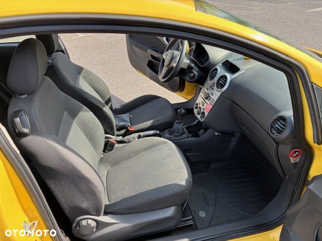Opel Corsa 1.0 12V Essentia - 7