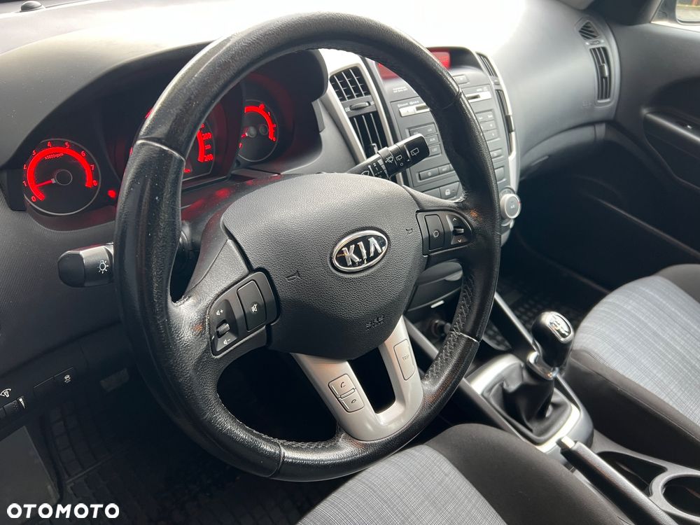 Kia Ceed 1.4 CVVT ISG Vision - 11