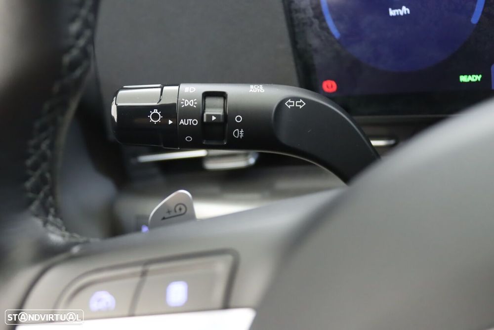 Hyundai Kauai 65.4 kWh Vanguard - 12