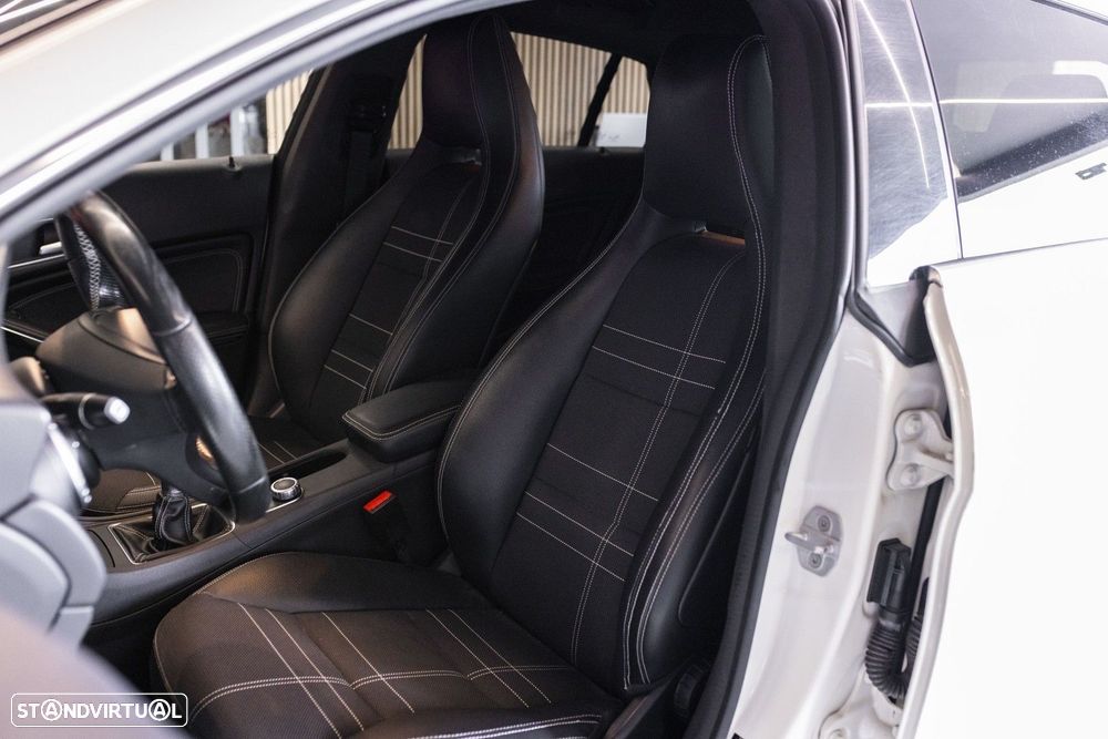 Mercedes-Benz CLA 180 - 12