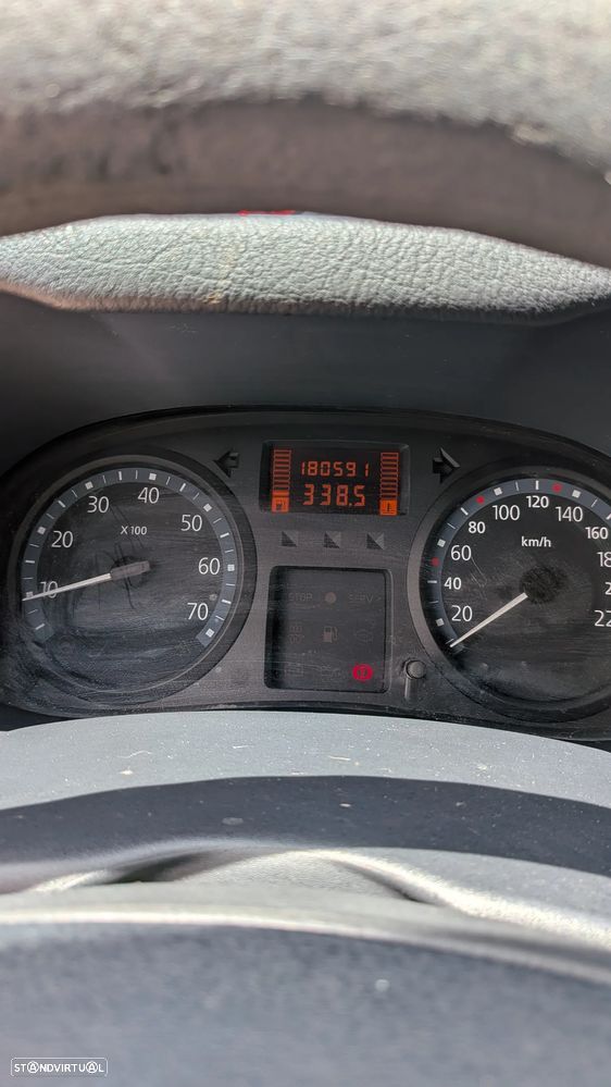 Renault Clio 1.2 16V Confort - 5