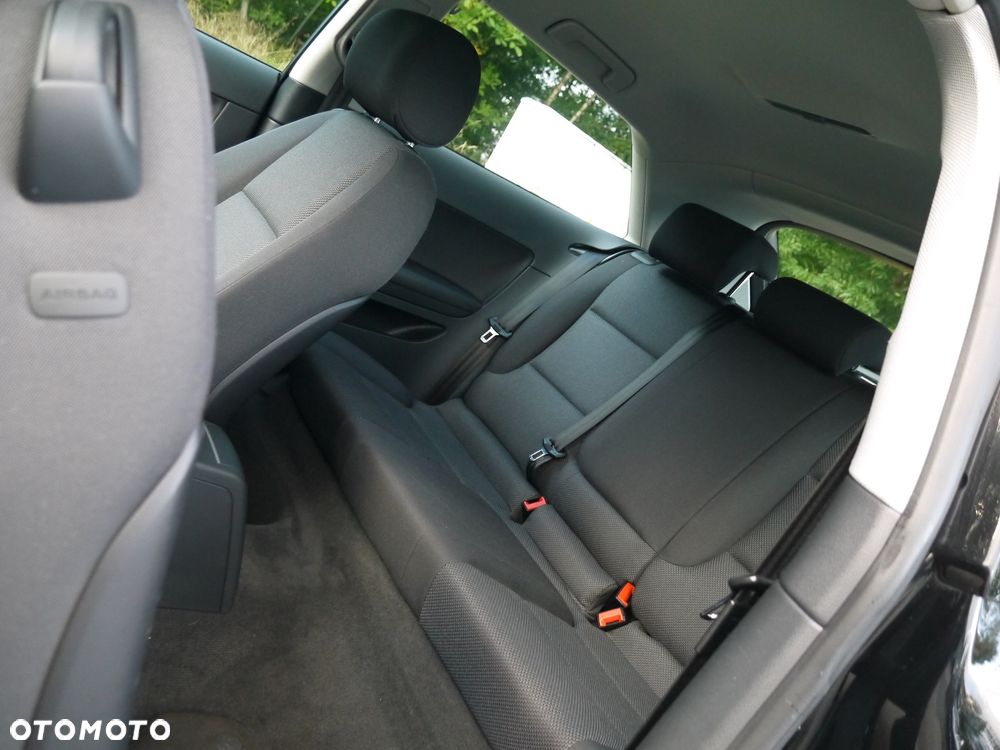 Audi A3 3-drzwiowe 1.6 Attraction - 17