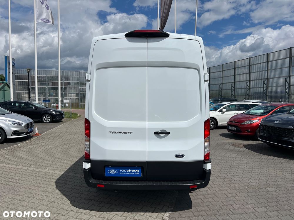 Ford Transit - 12