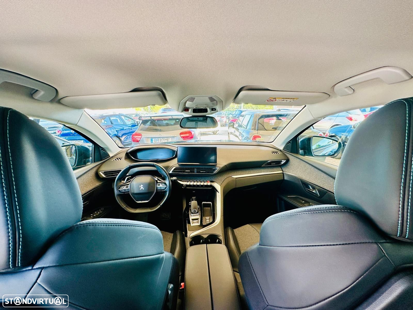 Peugeot 5008 1.5 BlueHDi Allure EAT8 - 27