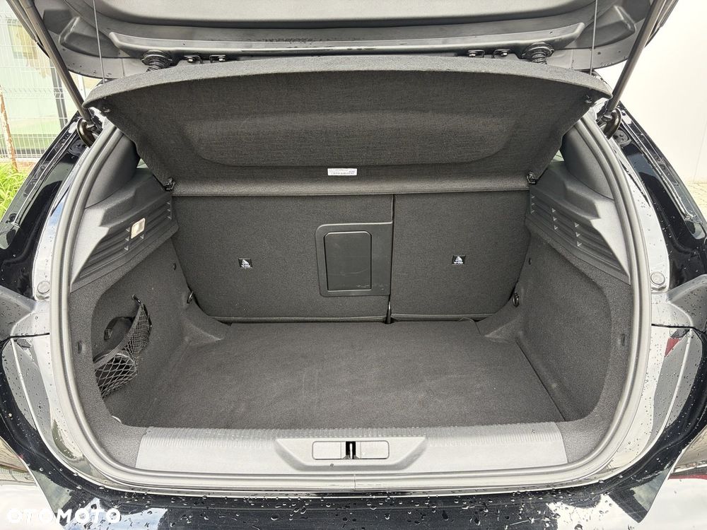 Peugeot 308 1.2 mHEV GT S&S e-DCS6 - 8