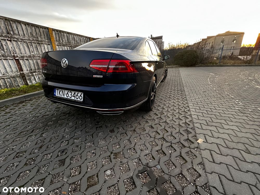 Volkswagen Passat - 13