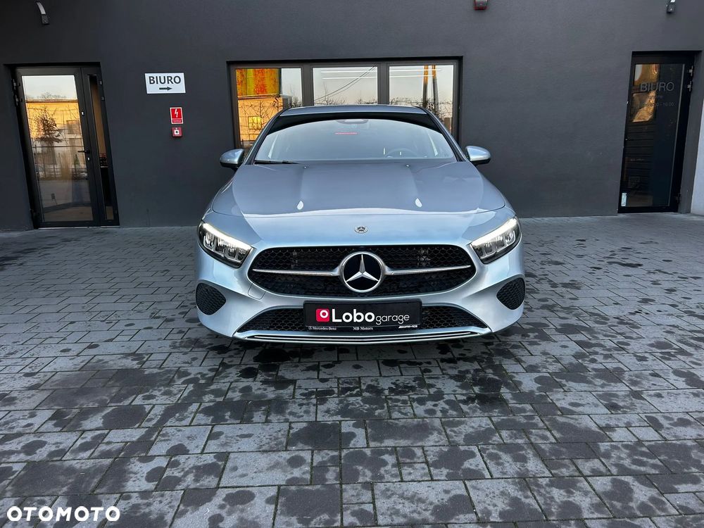 Mercedes-Benz Klasa A 200 d Progressive 8G-DCT - 4
