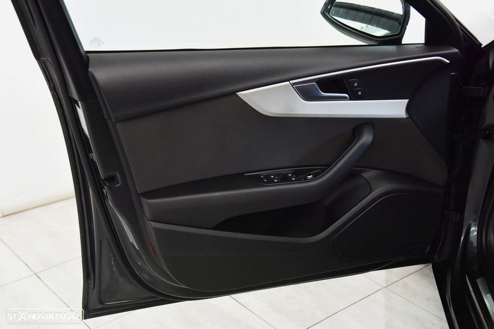 Audi A4 Avant 35 TDI Design S tronic - 20