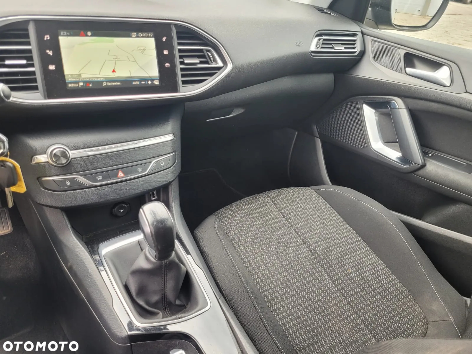 Peugeot 308 1.6 BlueHDi Style S&S - 12
