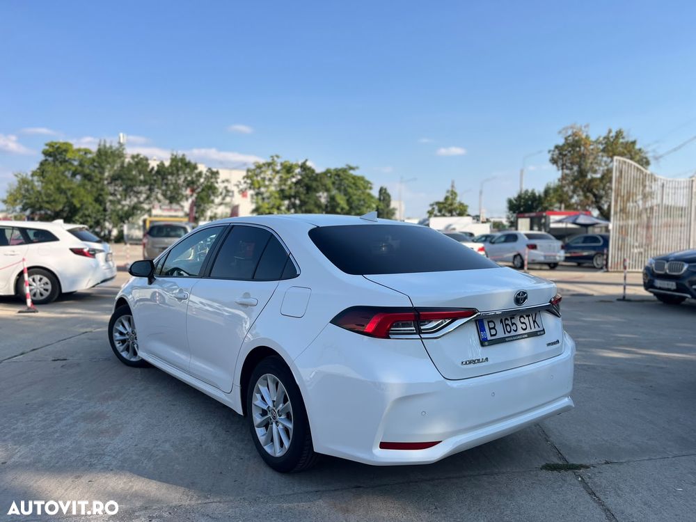 Toyota Corolla 1.8 HSD Dynamic - 3