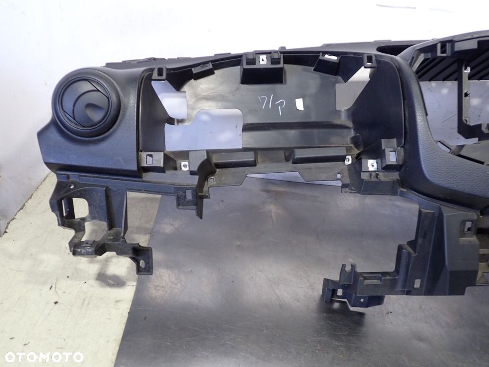 DESKA ROZDZIELCZA NISSAN NV200  68100JX55A   P10151B13A00 - 2