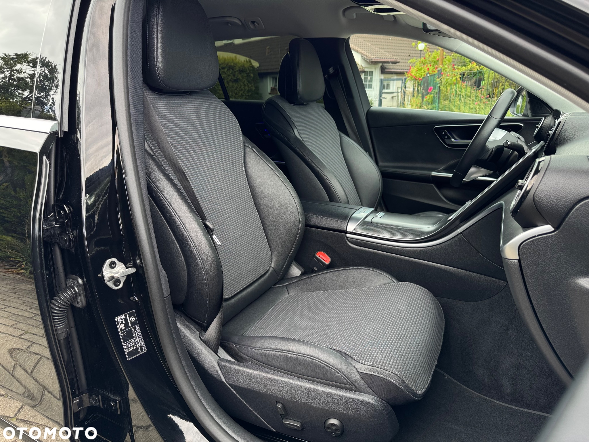 Mercedes-Benz Klasa C 220 d T 9G-TRONIC Avantgarde - 24