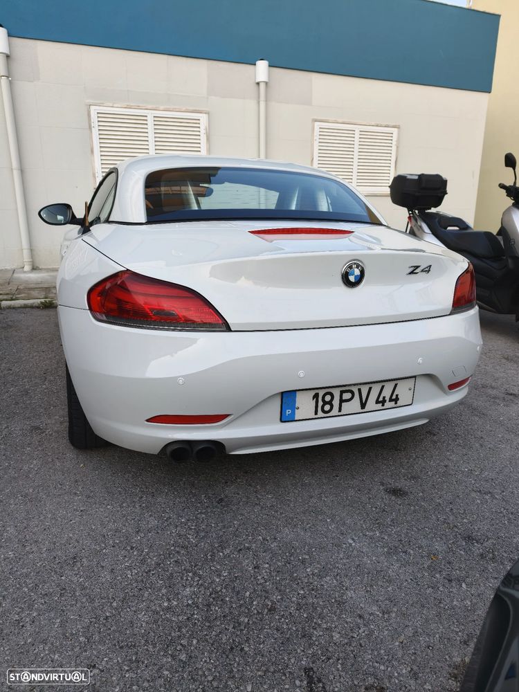 BMW Z4 sDrive23i - 13