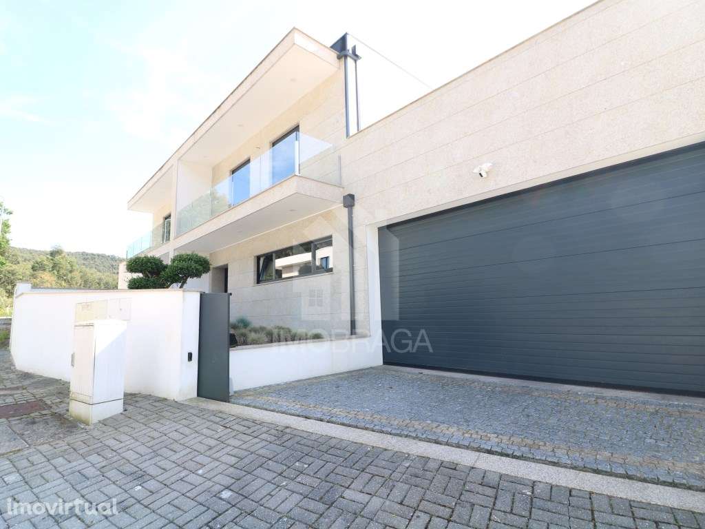 Venda Moradia Geminada T3, em Esporões, Braga - Grande imagem: 2/50