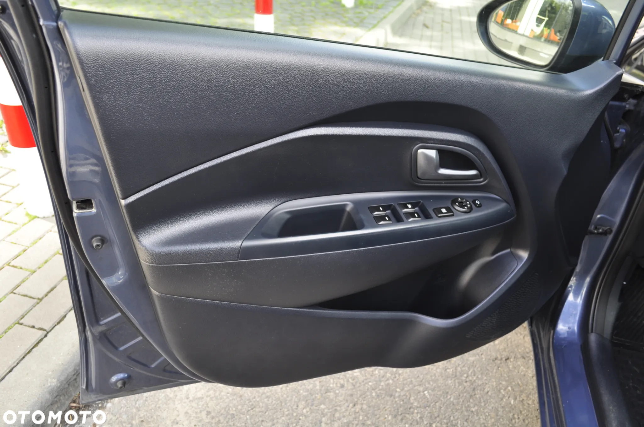 Kia Rio - 16