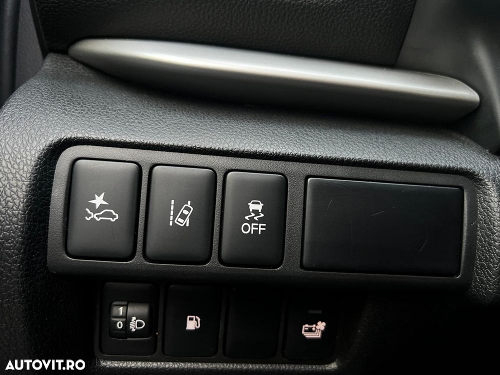 Mitsubishi Eclipse-Cross - 28