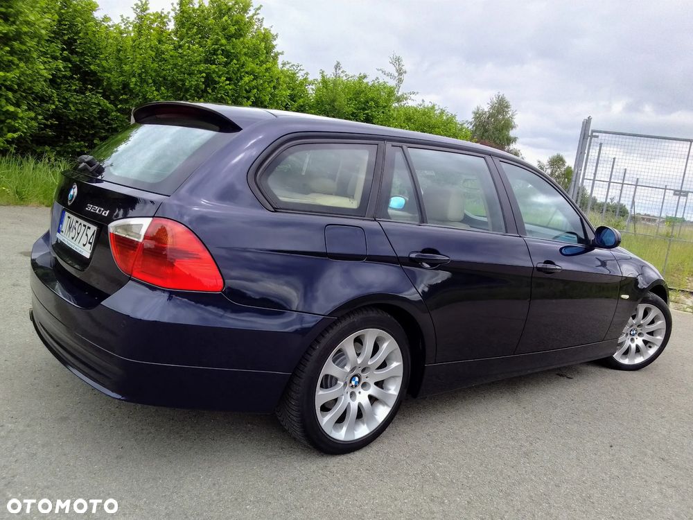 BMW Seria 3 - 12