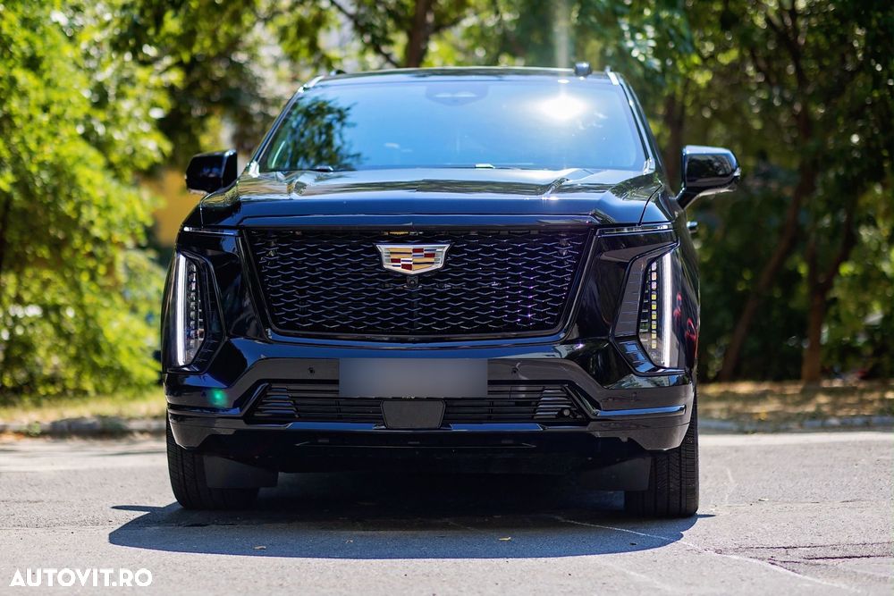 Cadillac Escalade - 4