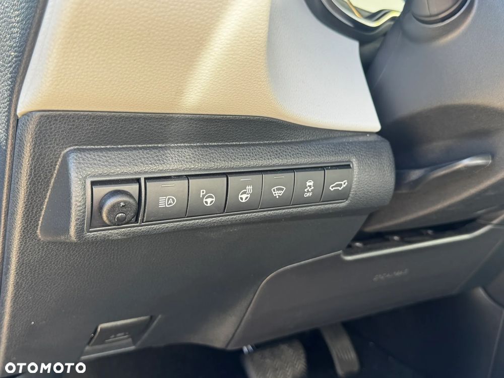 Toyota Corolla 2.0 Hybrid Executive - 8